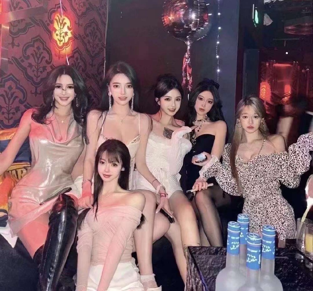 深圳高端KTV招聘模特图片